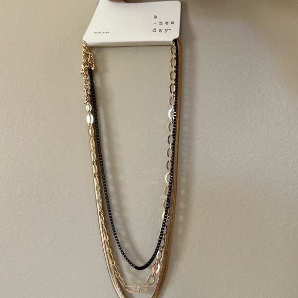 🐳a new day Necklace 3 chains - Picture 2 of 4